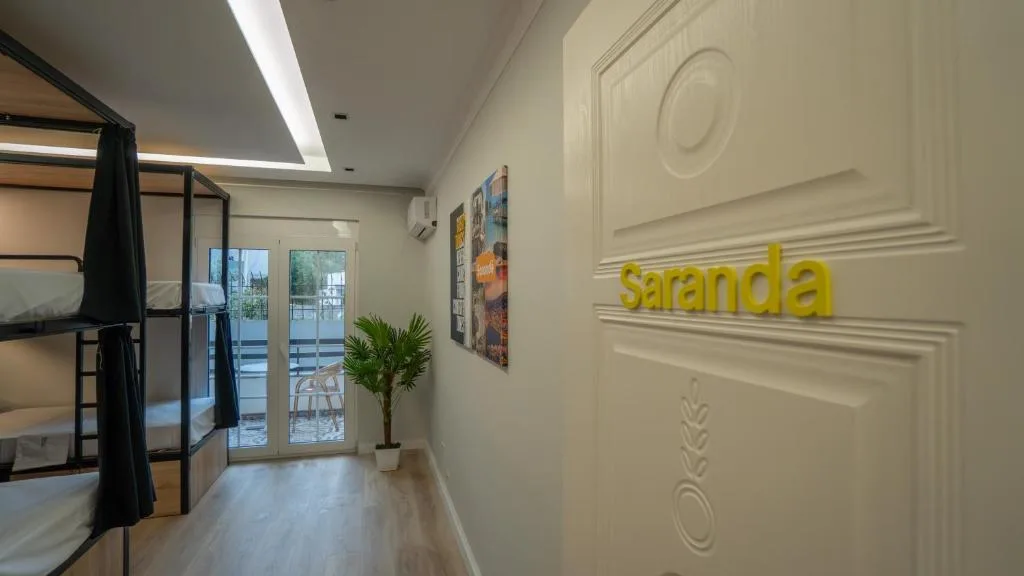 Saranda room